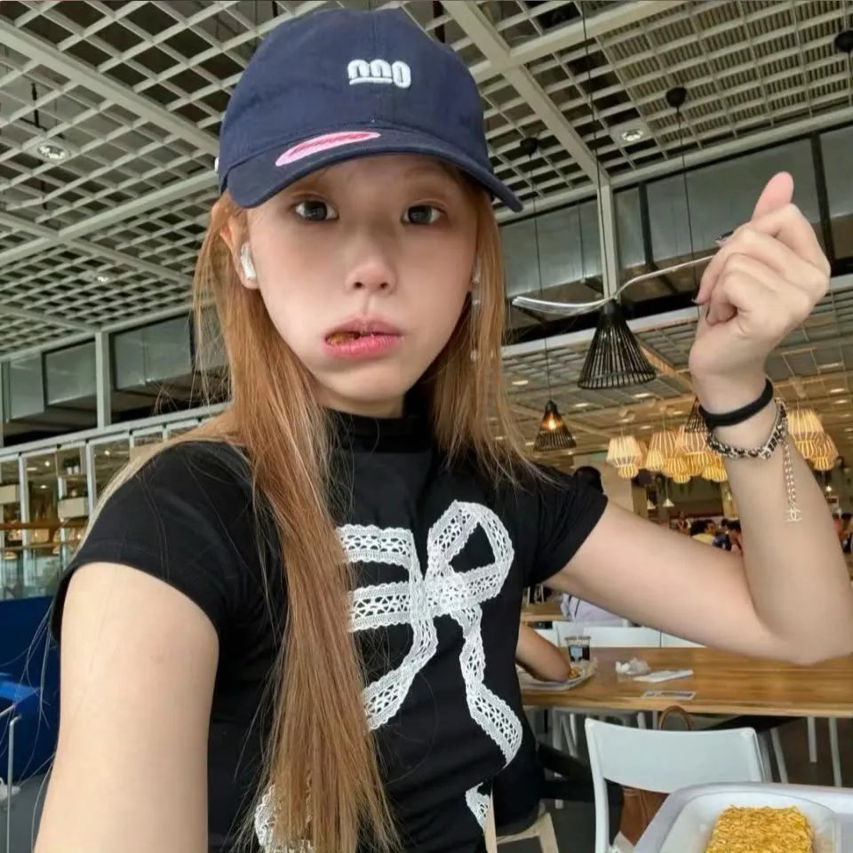 双面艾莉丝